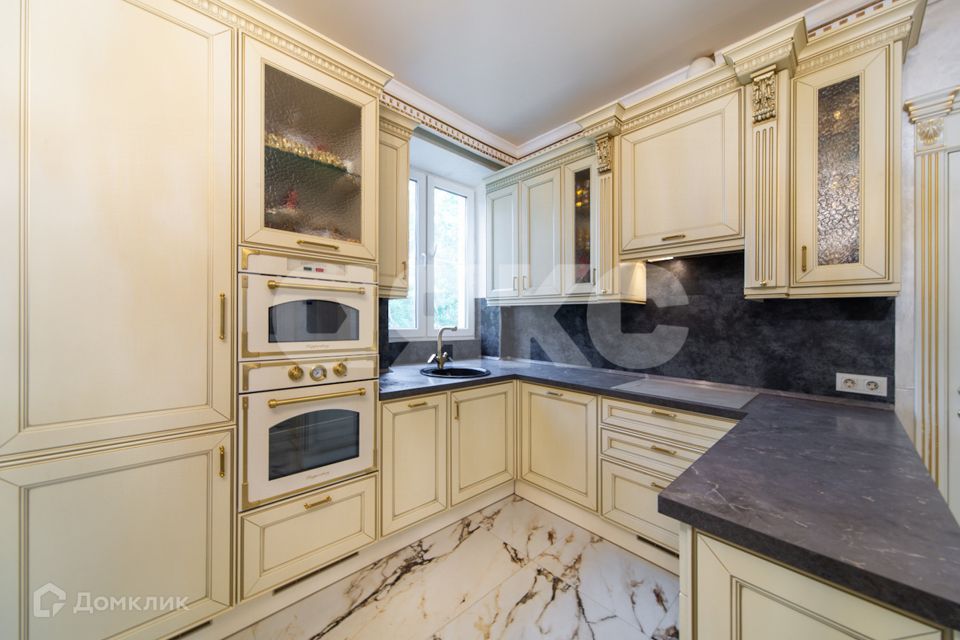 Продаётся 3-комнатная квартира, 115 м²