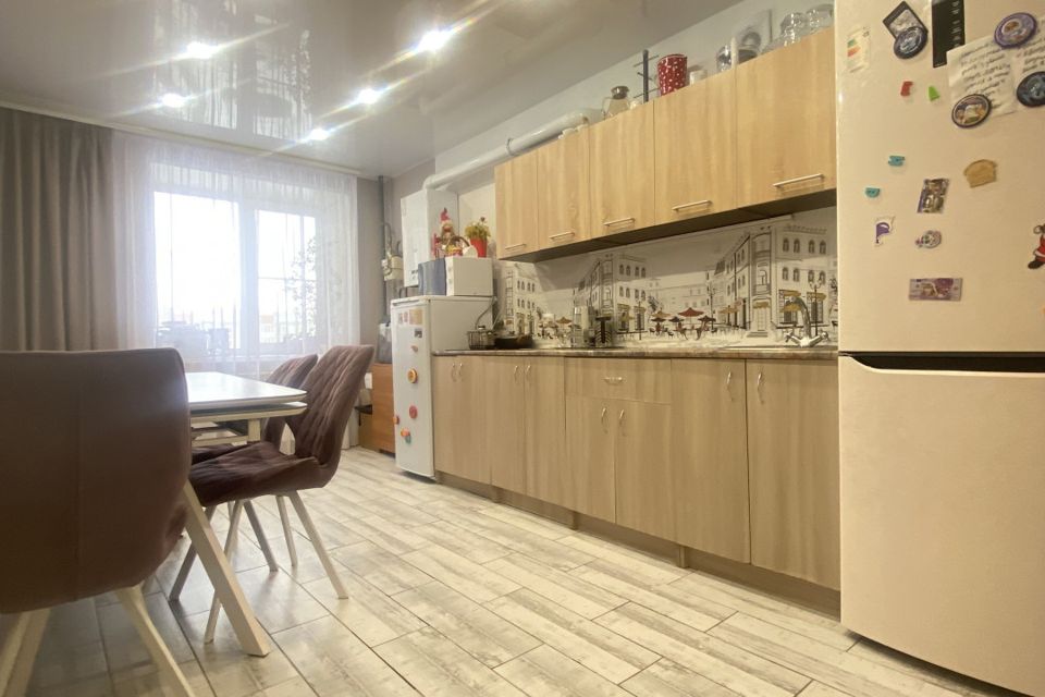 Продаётся 2-комнатная квартира, 62.9 м²