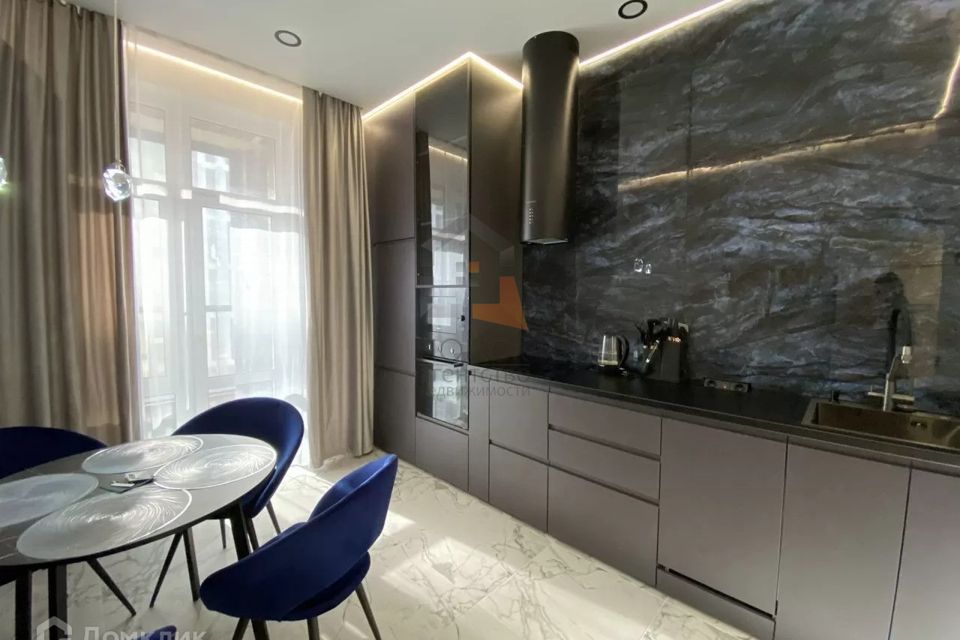 Сдаётся 2-комнатная квартира, 70 м²