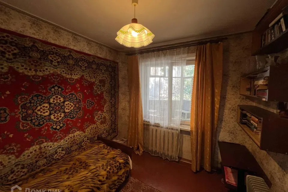 Продаётся 4-комнатная квартира, 81.6 м²