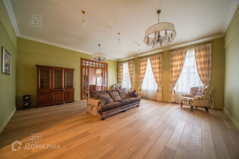 Сдаётся 4-комнатная квартира, 178 м²