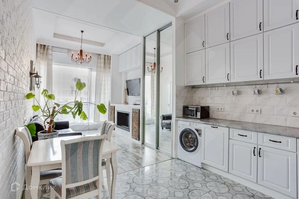 Сдаётся 2-комнатная квартира, 56 м²