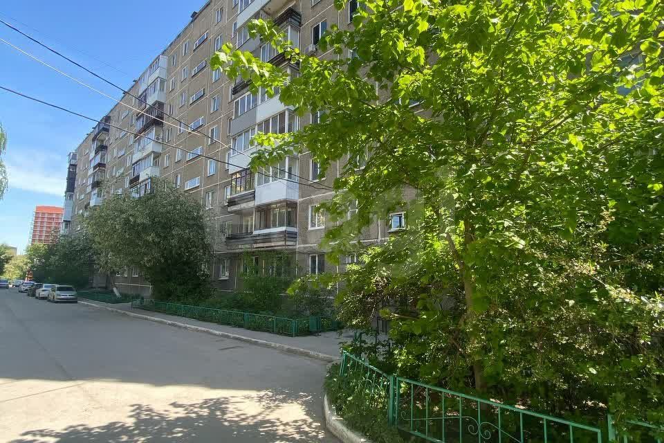 Продаётся 3-комнатная квартира, 63.5 м²