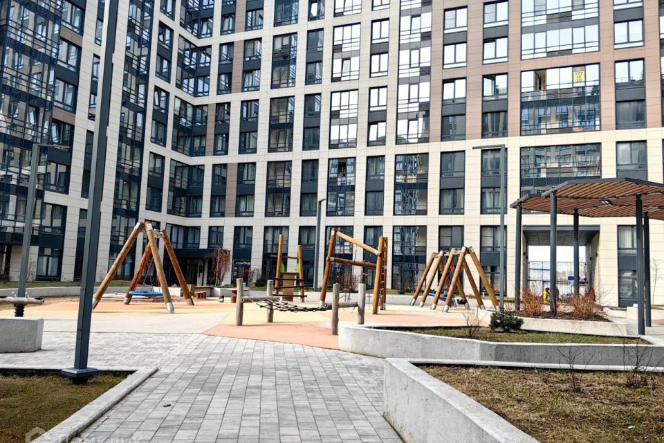 Продаётся 3-комнатная квартира, 97.9 м²