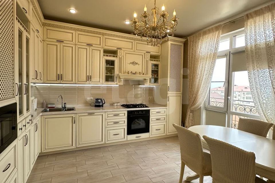 Продаётся 1-комнатная квартира, 49.2 м²