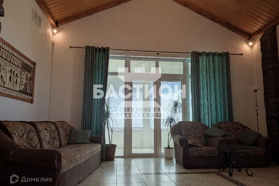 Продаётся 2-этажный дом, 252 м²