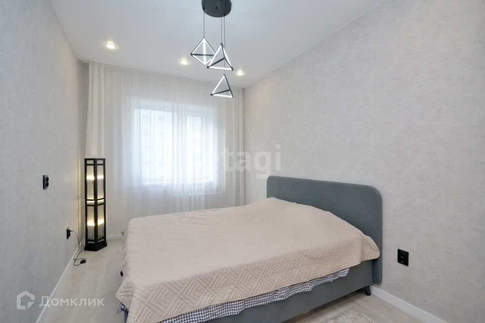 Продаётся 4-комнатная квартира, 101.9 м²