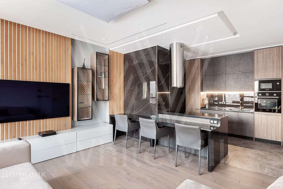 Продаётся 2-комнатная квартира, 65 м²