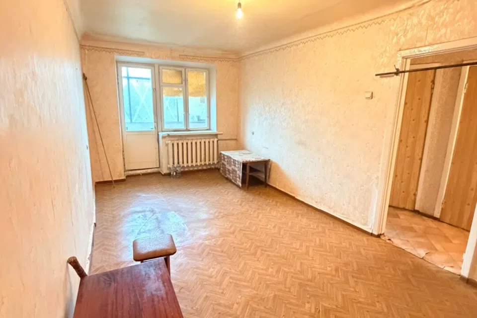 Продаётся 3-комнатная квартира, 55.9 м²