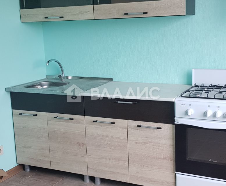 Продаётся 1-комнатная квартира, 41.8 м²
