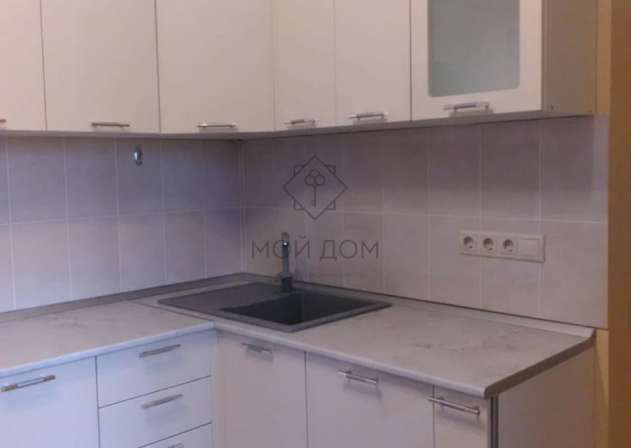 Сдаётся 1-комнатная квартира, 38 м²
