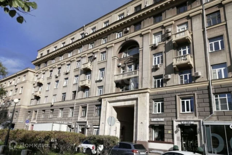 Продаётся комната в 4-комн. квартире, 74 м²