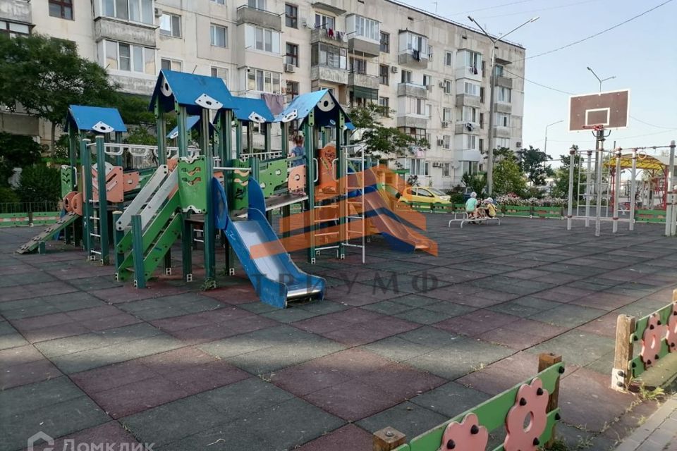 Продаётся 4-комнатная квартира, 96 м²