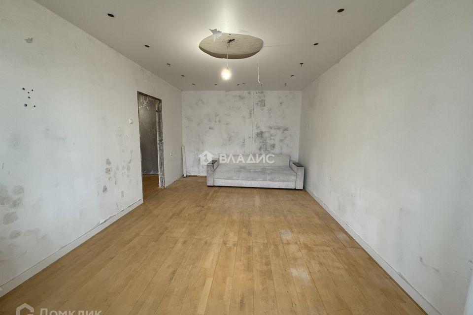 Продаётся 1-комнатная квартира, 37.8 м²