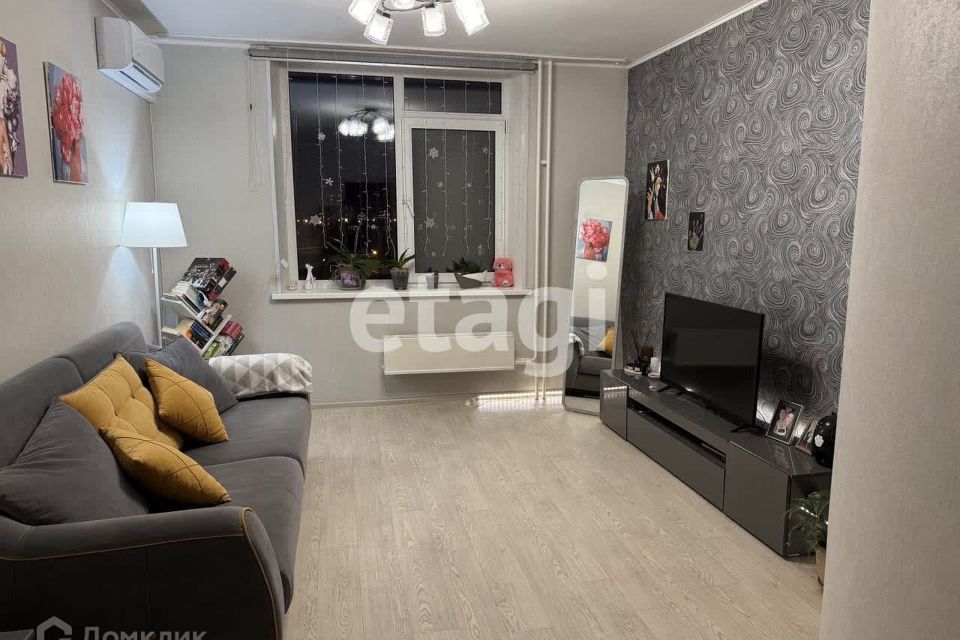 Продаётся 1-комнатная квартира, 41.5 м²