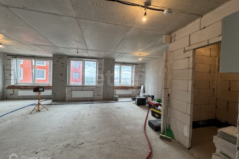 Продаётся 2-комнатная квартира, 61.9 м²