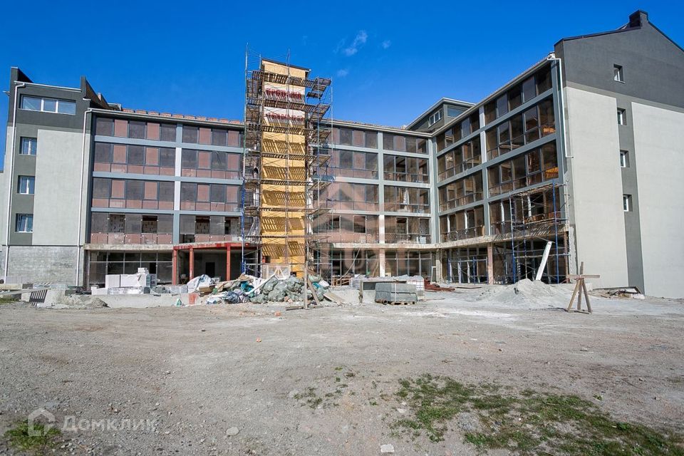 Продаётся 3-комнатная квартира, 100.03 м²