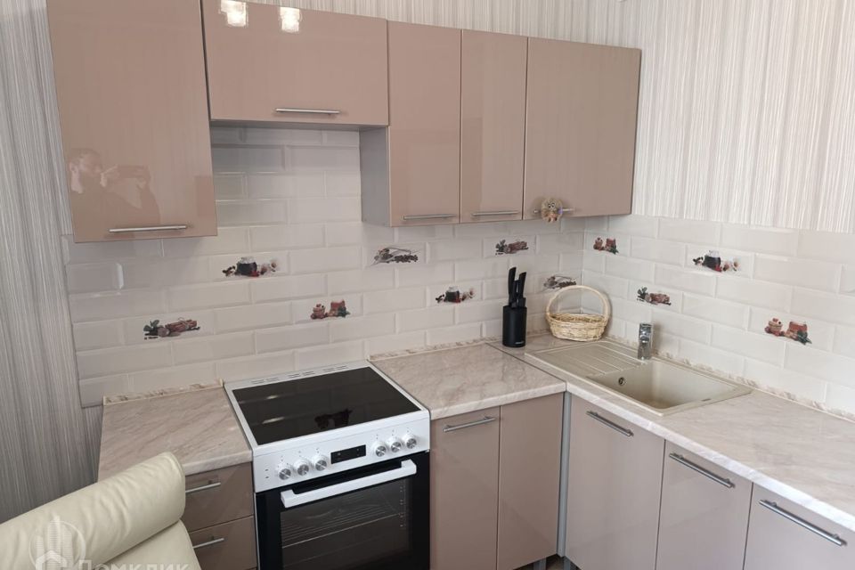 Продаётся 1-комнатная квартира, 41.9 м²
