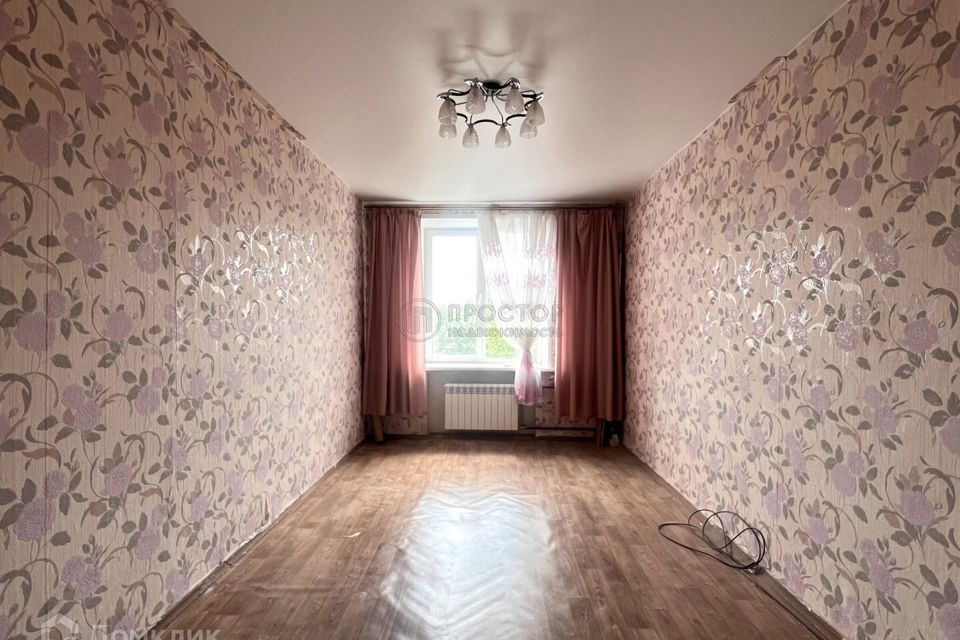 Продаётся комната в 3-комн. квартире, 83.4 м²