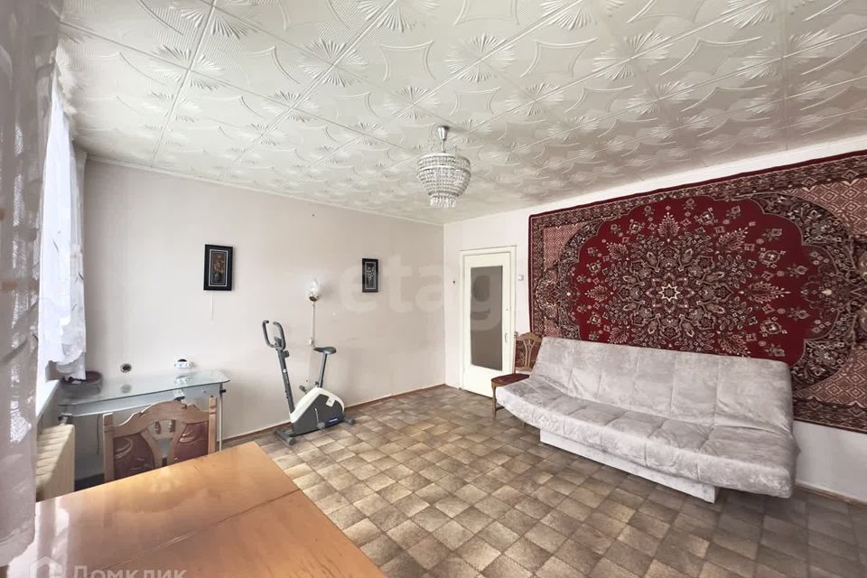 Продаётся 2-комнатная квартира, 56.9 м²