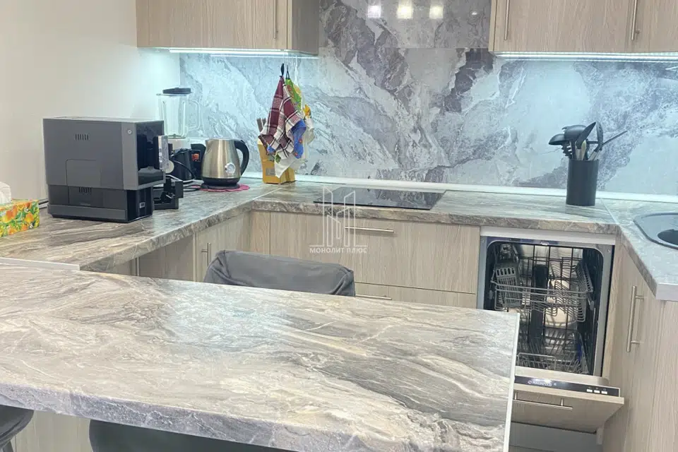 Продаётся 2-комнатная квартира, 51.6 м²