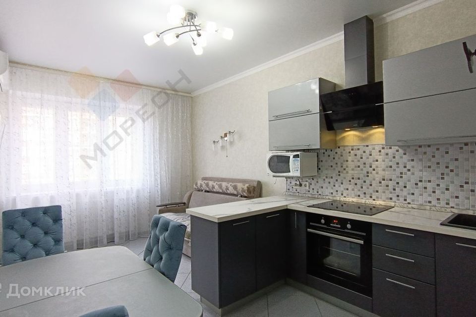 Продаётся 1-комнатная квартира, 45.7 м²