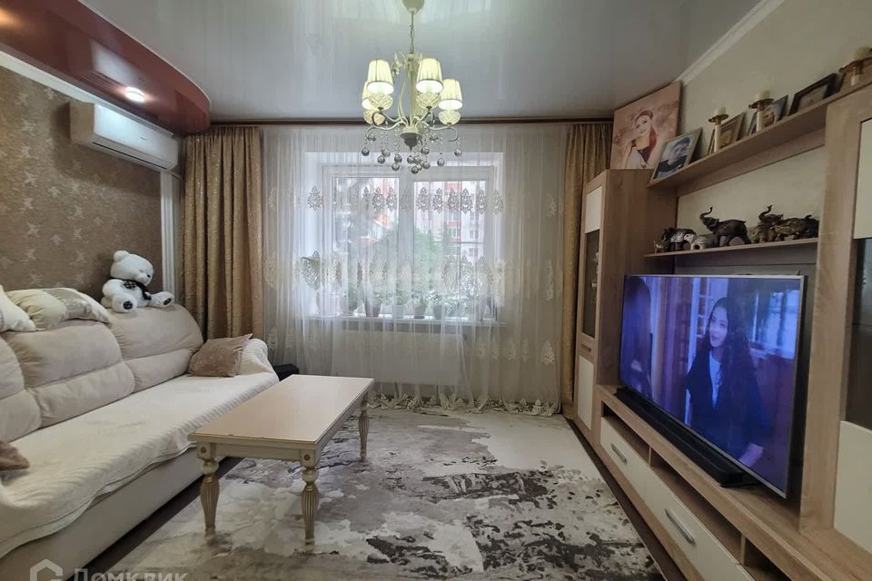Продаётся 1-комнатная квартира, 43.6 м²