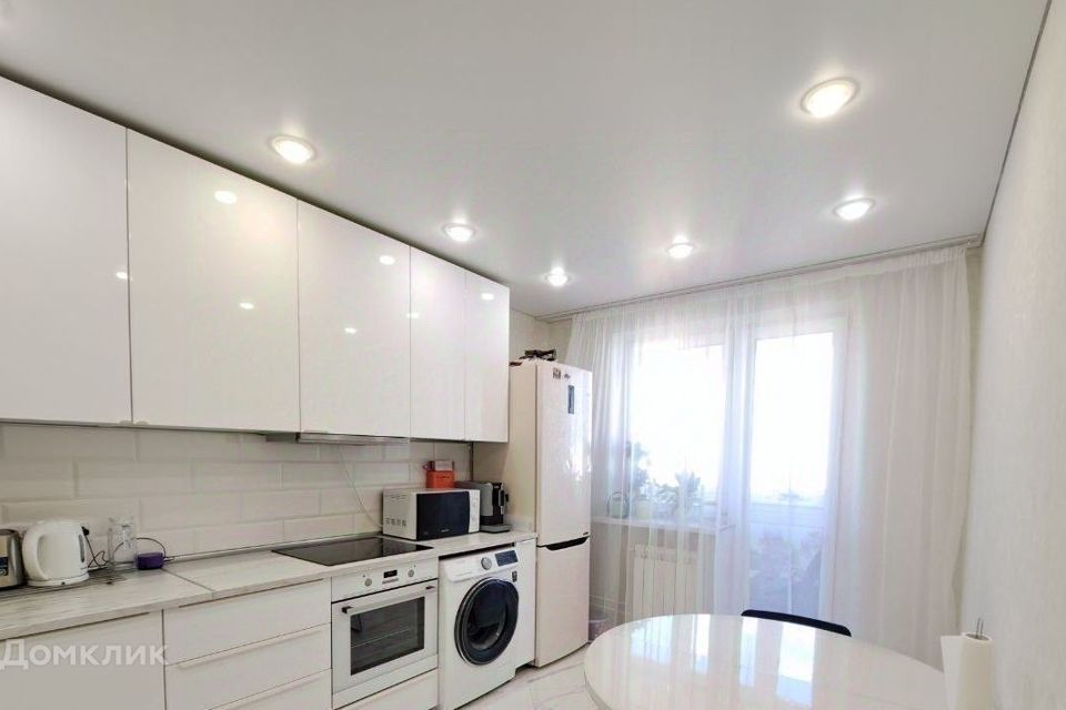 Продаётся 3-комнатная квартира, 90 м²