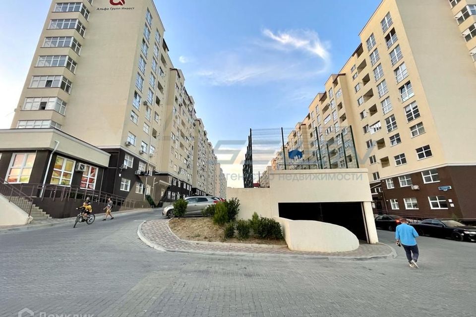 Продаётся 1-комнатная квартира, 48.3 м²