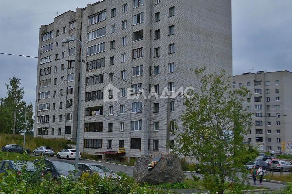 Продаётся комната в 6-комн. квартире, 12.2 м²