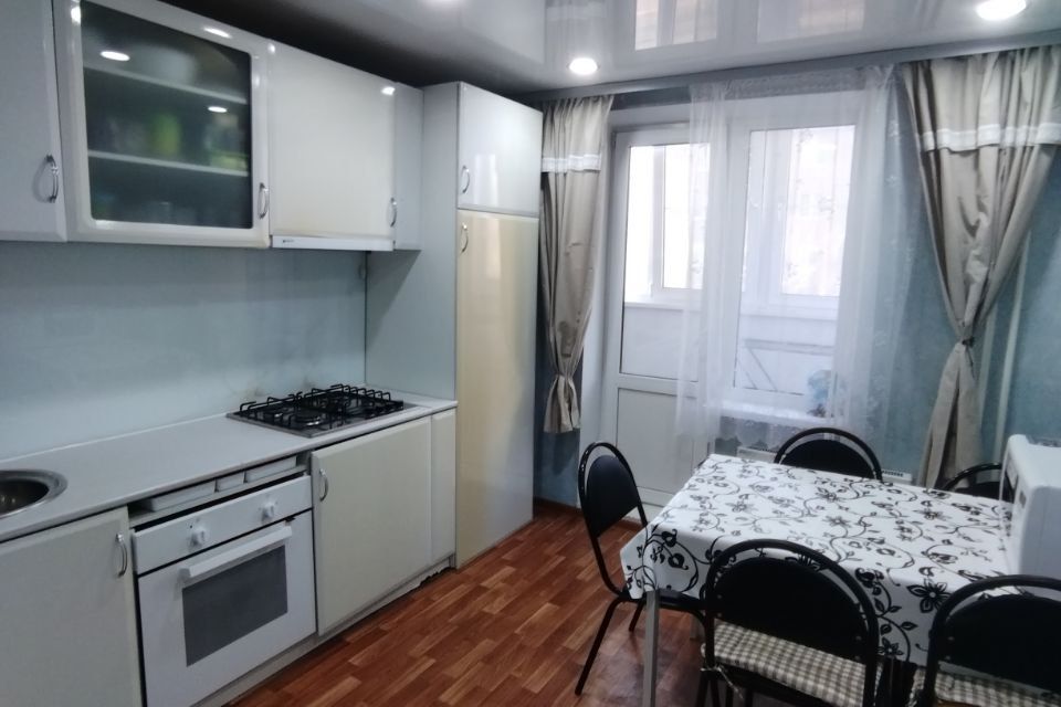 Продаётся 2-комнатная квартира, 57.6 м²