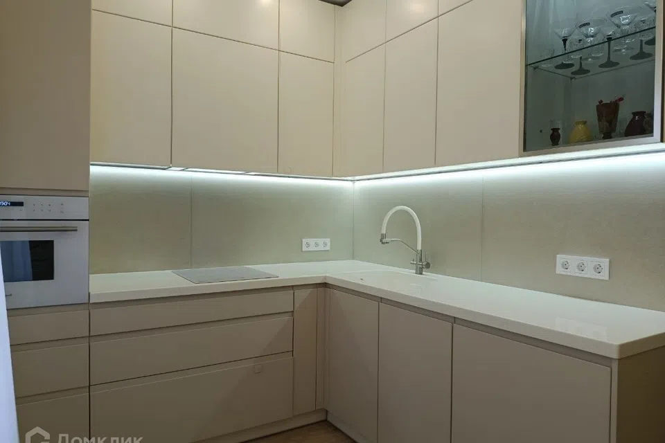 Продаётся 2-комнатная квартира, 56.2 м²
