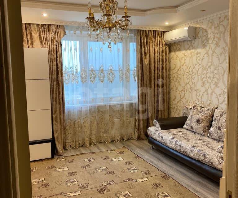 Продаётся 1-комнатная квартира, 38.6 м²