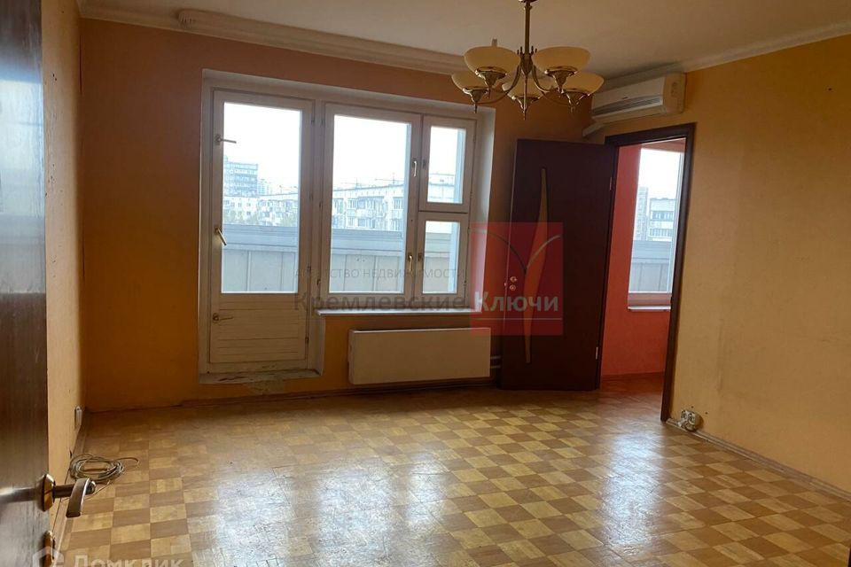 Продаётся 3 комнаты в 4-комн. квартире, 35 м²