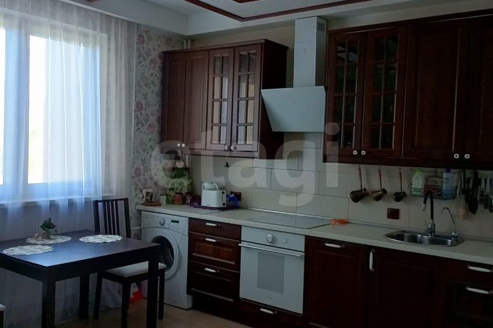 Продаётся 3-комнатная квартира, 99.8 м²