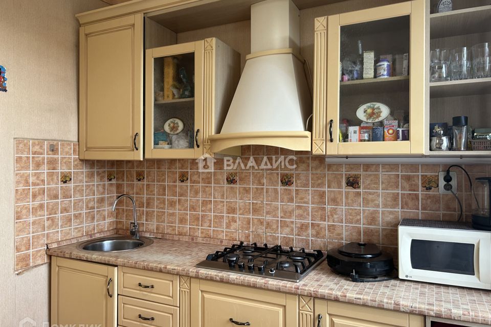 Продаётся 3-комнатная квартира, 76.4 м²