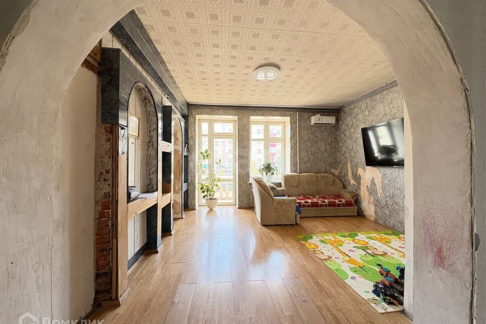 Продаётся 3-комнатная квартира, 82.5 м²