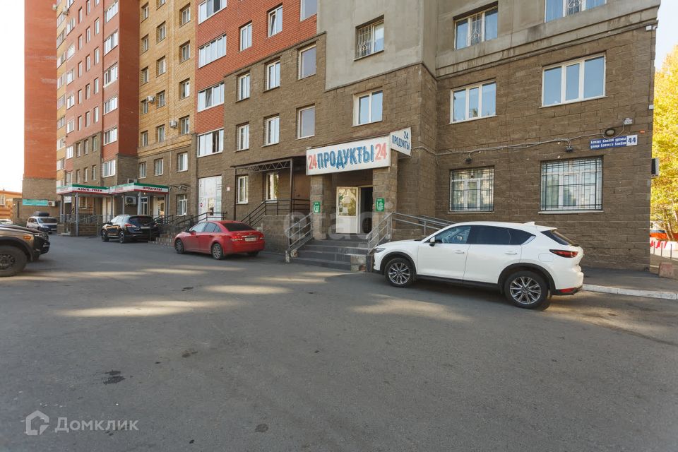 Продаётся 2-комнатная квартира, 65 м²