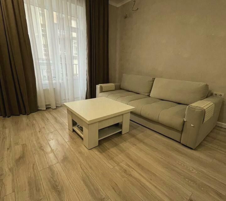 Продаётся 1-комнатная квартира, 41.5 м²