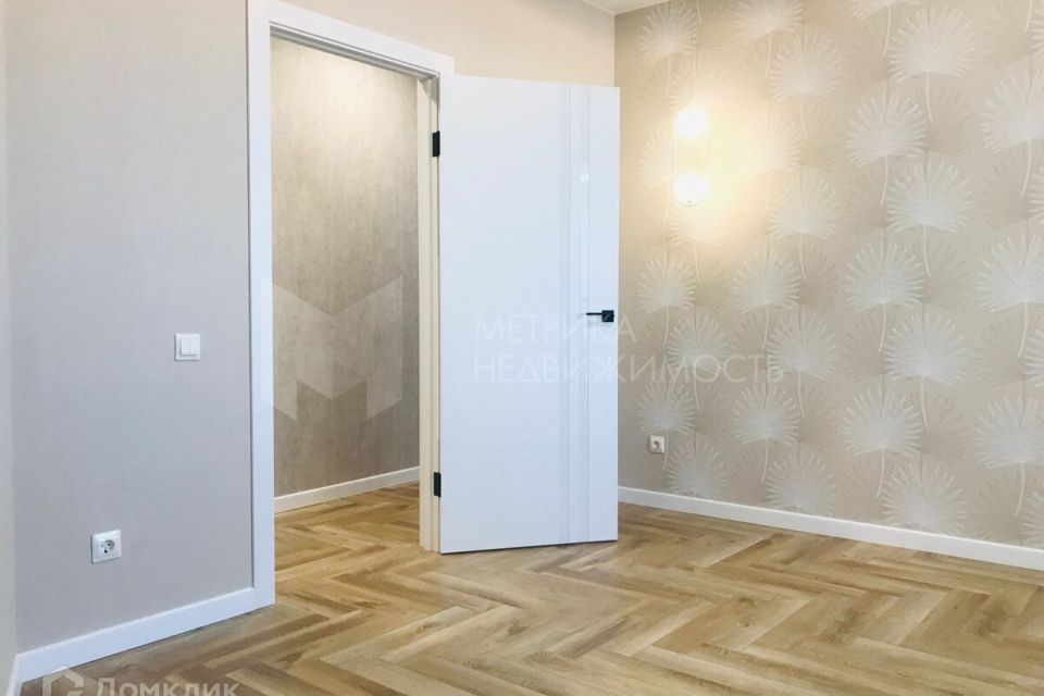 Продаётся 1-комнатная квартира, 56.9 м²