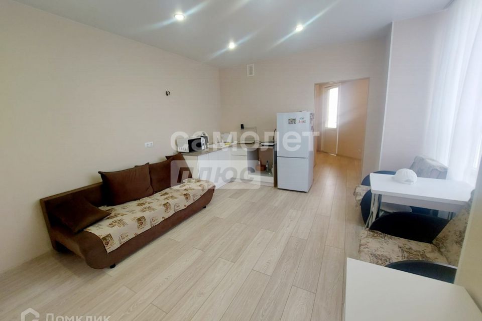 Продаётся студия, 38 м²