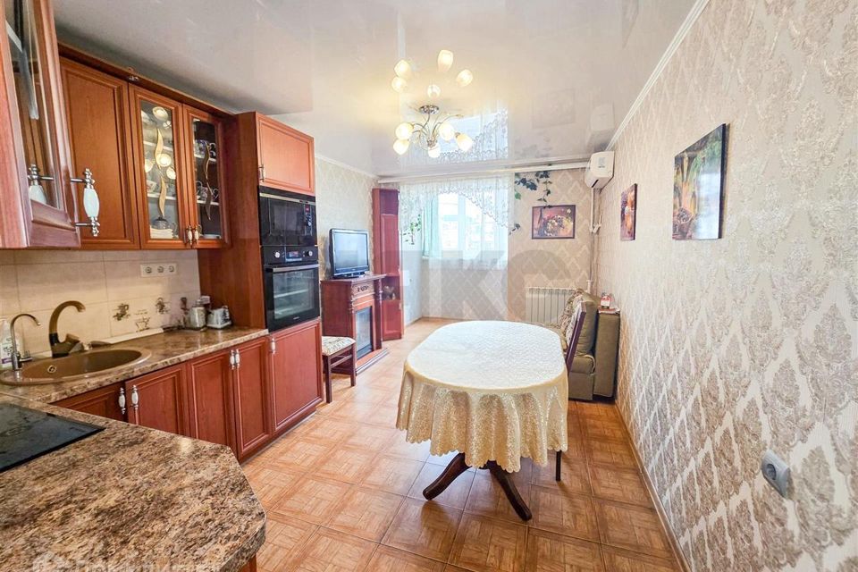 Продаётся 2-комнатная квартира, 58 м²