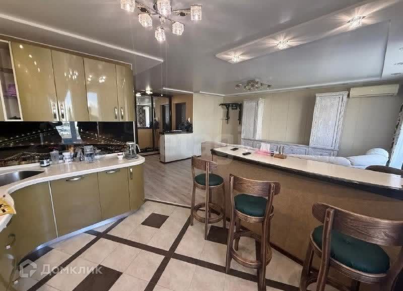 Продаётся 2-комнатная квартира, 56 м²