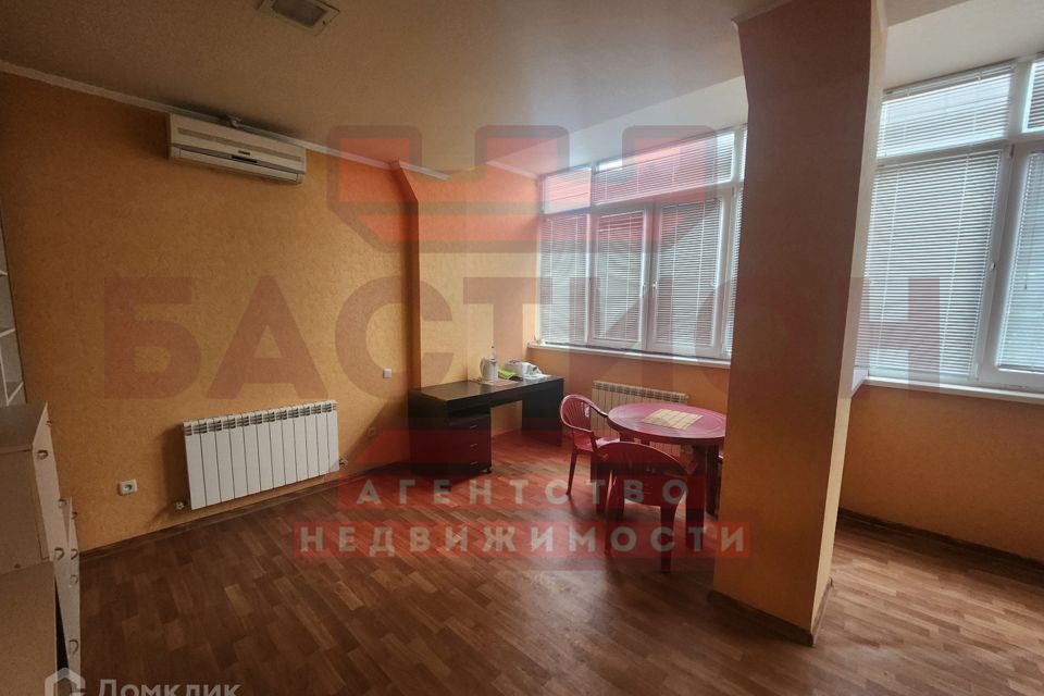 Продаётся 2-комнатная квартира, 89.2 м²