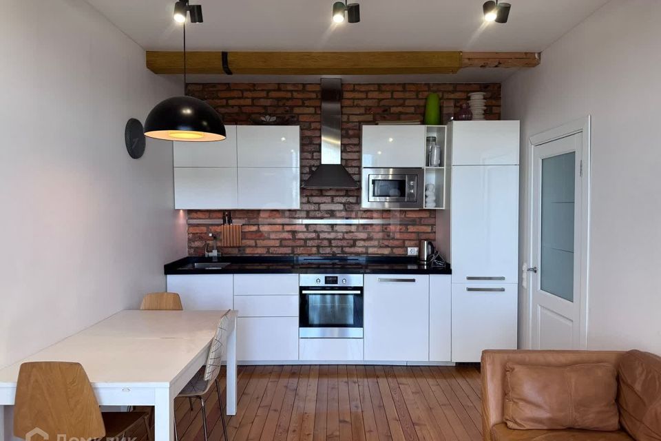 Продаётся 2-комнатная квартира, 61.6 м²