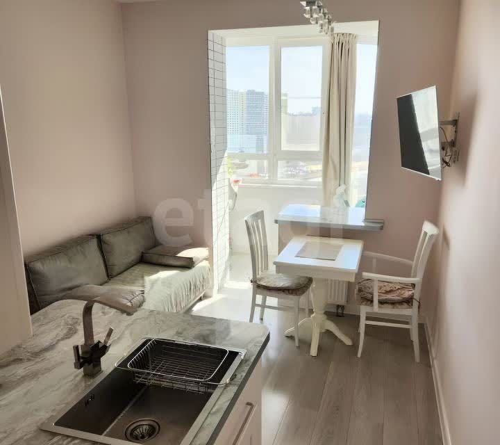 Продаётся 1-комнатная квартира, 49 м²