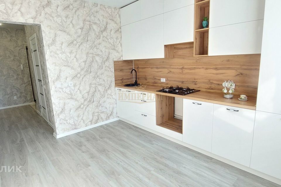 Продаётся 1-комнатная квартира, 42 м²