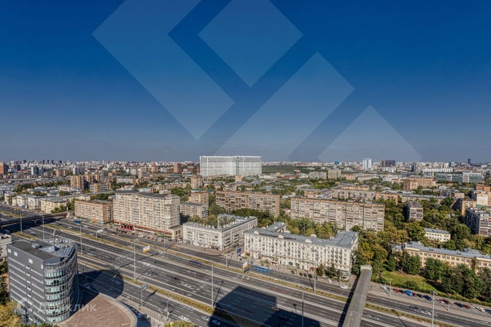 Сдаётся 1-комнатная квартира, 57.3 м²