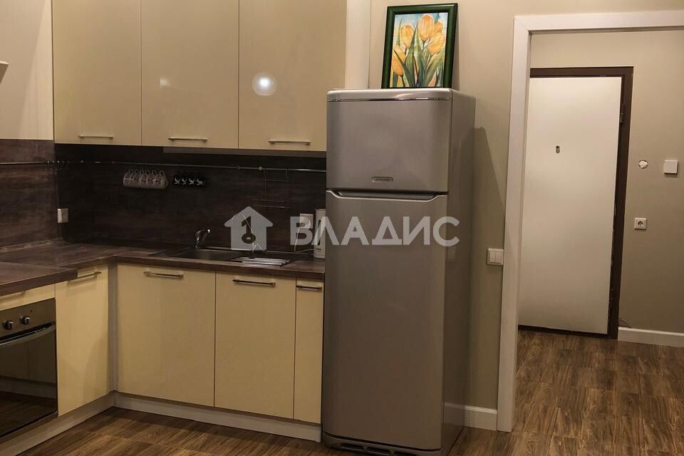 Продаётся 1-комнатная квартира, 41.9 м²