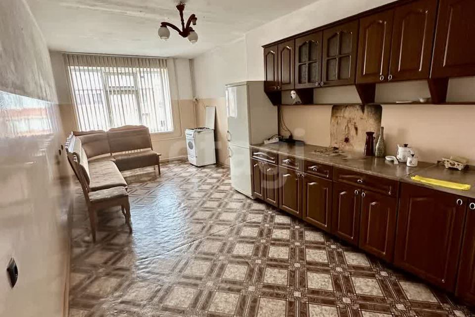 Продаётся 1-комнатная квартира, 62 м²